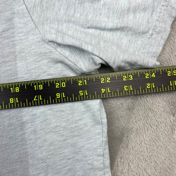 Disney Cinderella Castle Short Sleeve Tee Shirt Women's XL - Picture 3 of 7